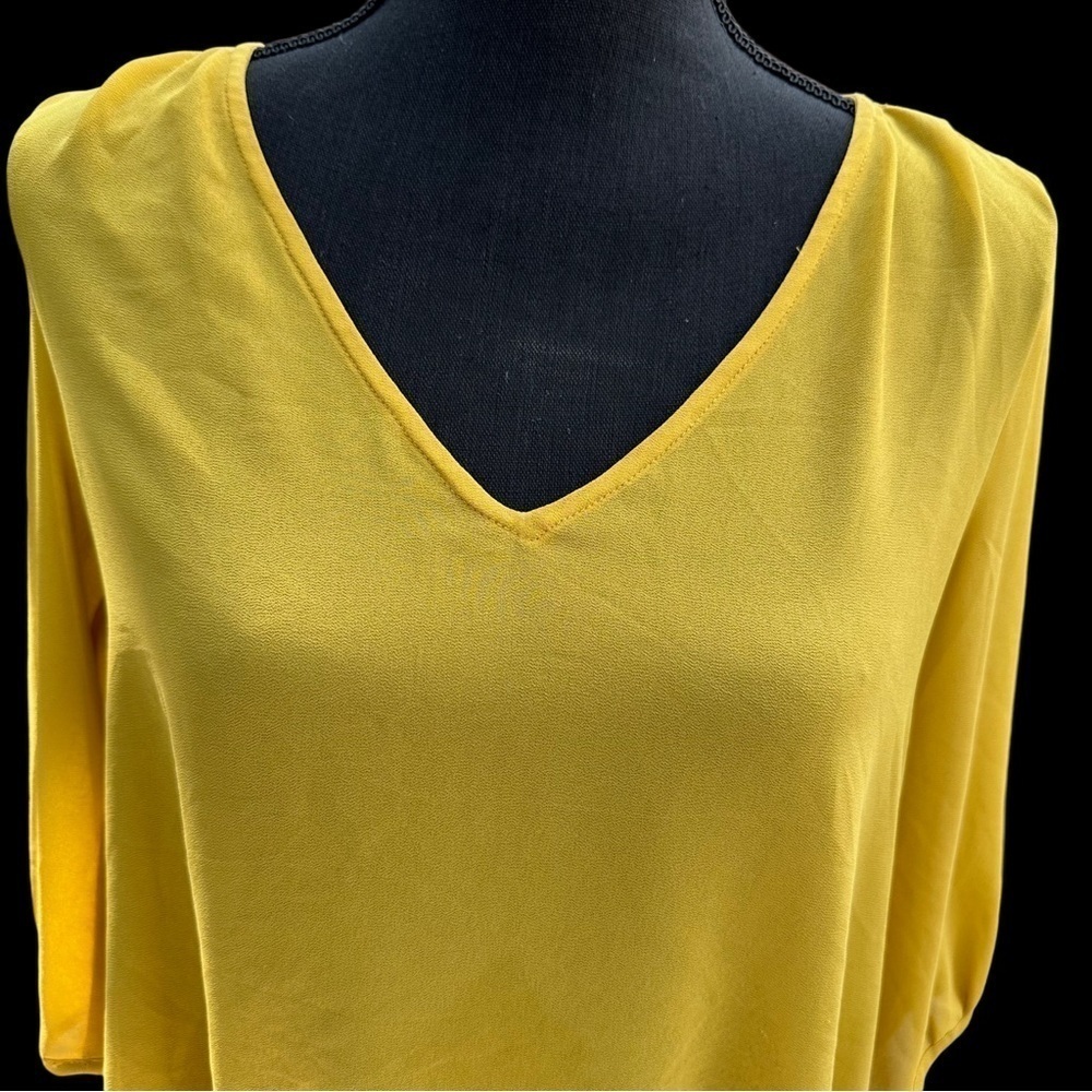 FREE* Naked Zebra Mid Sleeve High-Low Hem Blouse Yellow Semi Sheer - Picture 9 of 16